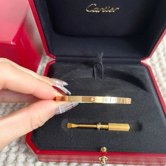Cartier 18K Yellow Gold LOVE Bracelet – Size 15 - Picture 3 of 10